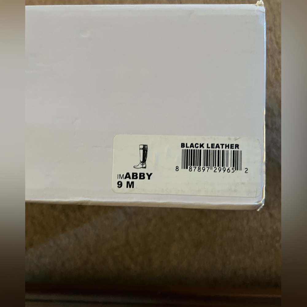 Isaac Mizrahi Live! Black leather riding boots size 9 new in box - Picture 3 of 7